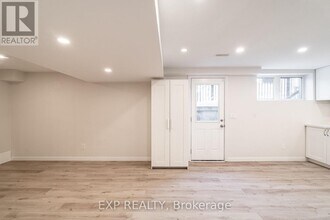 38 Busato Dr in Whitchurch-Stouffville, ON - Building Photo - Building Photo