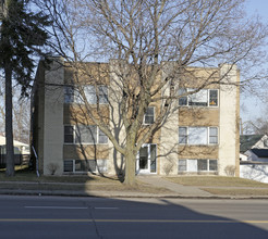 699 Snelling Ave S in St. Paul, MN - Building Photo - Building Photo