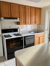 26 Kingston St in North Andover, MA - Foto de edificio - Building Photo