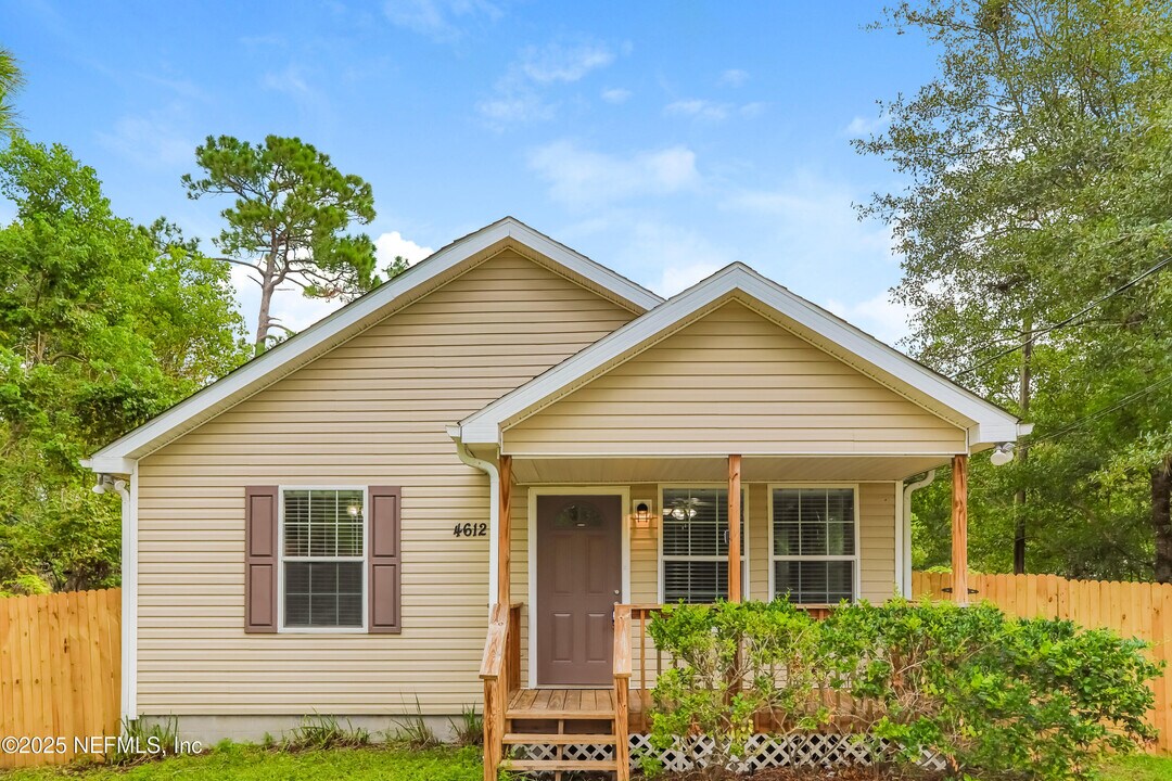 4612 Third Ave in St. Augustine, FL - Building Photo