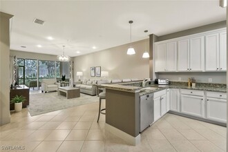 11091 Corsia Trieste Way in Bonita Springs, FL - Building Photo - Building Photo