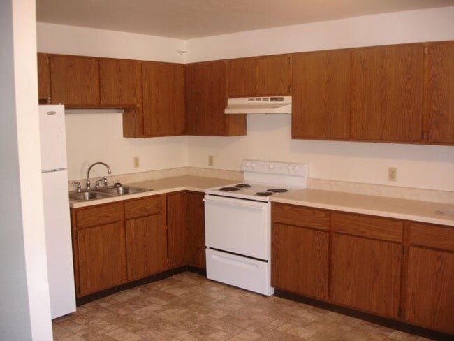 603 Hazel Ave in Laurel, MT - Building Photo - Building Photo