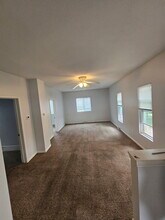 1021 W 4th St, Unit 1 in Erie, PA - Building Photo - Building Photo