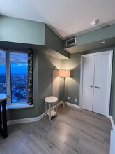 55 Avenue Rd, Unit SI ID1507402P in Toronto, ON - Building Photo - Building Photo