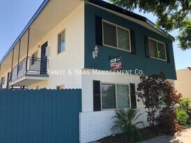 6524 Orange Ave in Long Beach, CA - Building Photo
