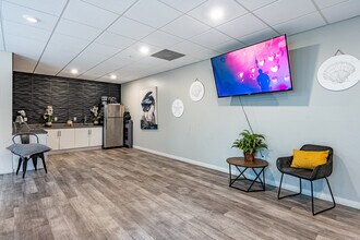 LINQ on Thirty-Ninth in Los Angeles, CA - Foto de edificio - Building Photo