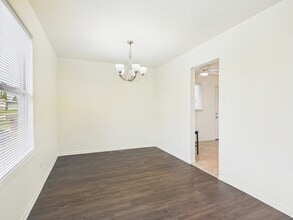 209 Todd St in Park Forest, IL - Building Photo - Building Photo