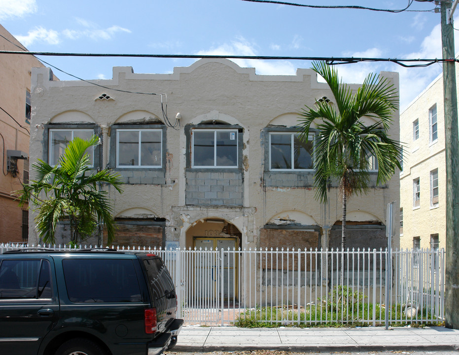 1036 SW 3rd St in Miami, FL - Building Photo