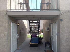 3233 W Melvin St in Phoenix, AZ - Building Photo