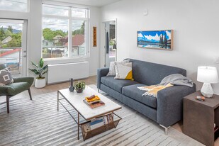 Solace in Portland, OR - Building Photo