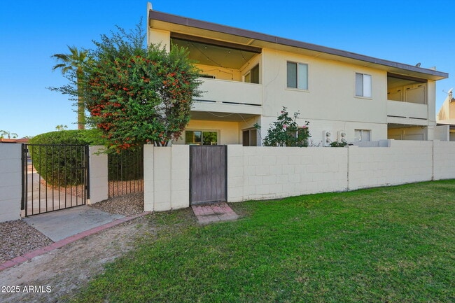 property at 7708 E Sandalwood Dr