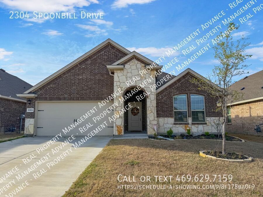 2304 Spoonbill Dr in Princeton, TX - Foto de edificio