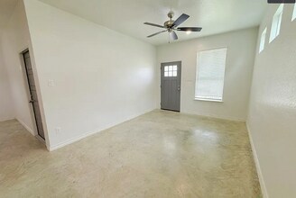 215 Riptide Rd in Temple, TX - Building Photo - Building Photo