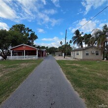 26 Lago Vista Dr in Edcouch, TX - Building Photo - Building Photo