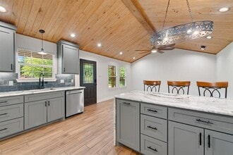 110 Wildwood Crossover St in Gun Barrel City, TX - Building Photo - Building Photo