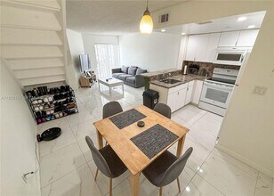 650 NW 86th Pl, Unit 3209 in Doral, FL - Building Photo - Building Photo