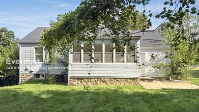 9905 E 60th Terrace in Raytown, MO - Building Photo - Building Photo
