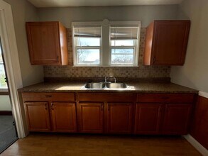 6711 Dartworth Dr in Parma, OH - Building Photo - Building Photo