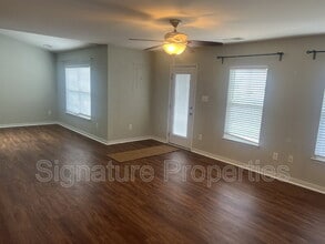 125 New Market Village Pkwy in Henrico, VA - Building Photo - Building Photo