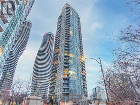 80 Absolute Ave in Mississauga, ON - Building Photo