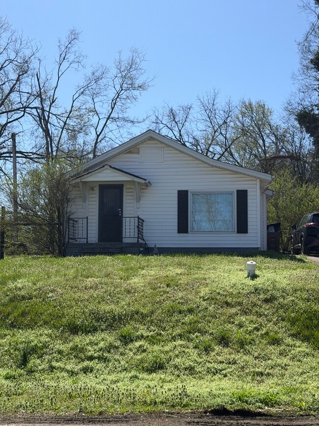 property at 1008 Hunters Meadow Ln