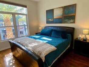 2260 Village Walk Dr in Henderson, NV - Building Photo - Building Photo