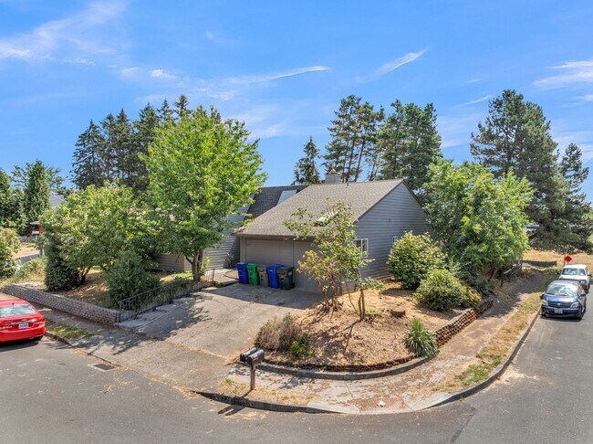 2402 SE 9th Ct-Unit -2402 in Gresham, OR - Building Photo - Building Photo