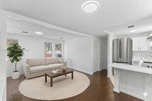 1408 SW 19th Ter in Miami, FL - Building Photo