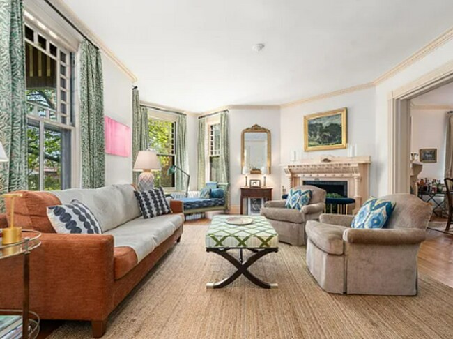 property at 44 High St