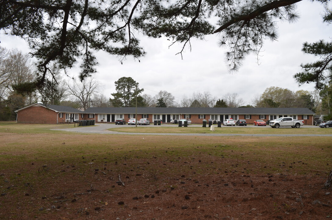 900 5th St in Goldsboro, NC - Building Photo