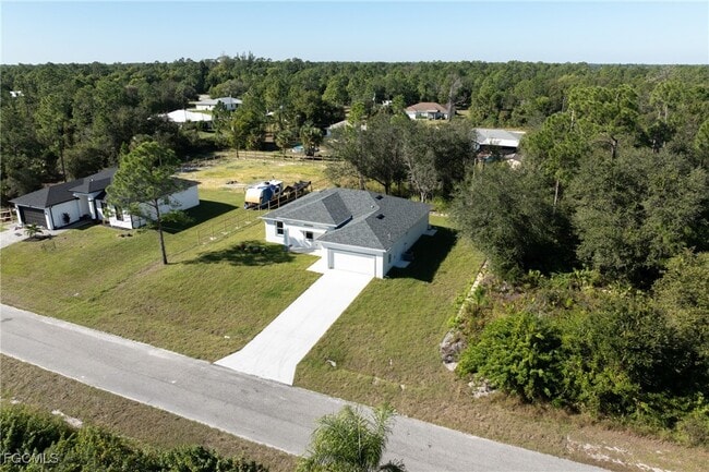 509 Johns Ave in Lehigh Acres, FL - Building Photo - Building Photo