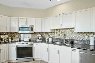 9772 SW Eastbrook Cir in Port St. Lucie, FL - Foto de edificio - Building Photo