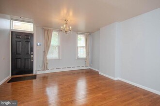 1313 S Howard St in Philadelphia, PA - Building Photo - Building Photo