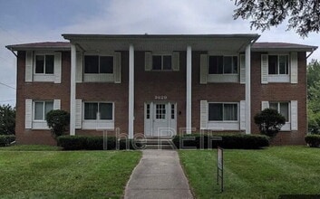 3629 Bernice Dr in Saginaw, MI - Building Photo - Building Photo