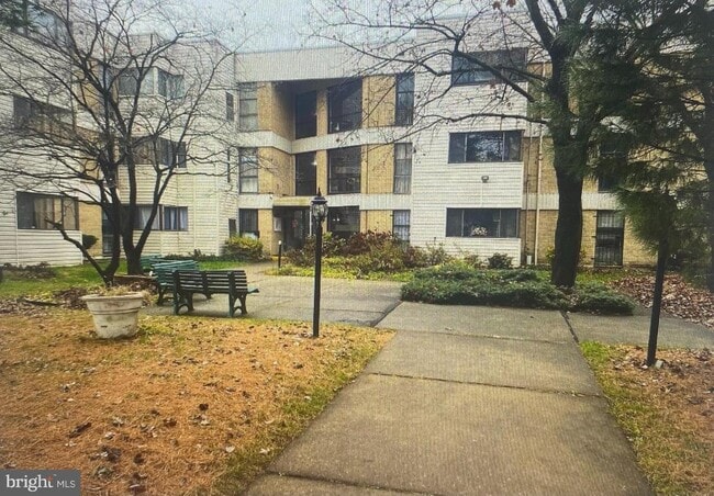 2628 Welsh Rd in Philadelphia, PA - Building Photo - Building Photo