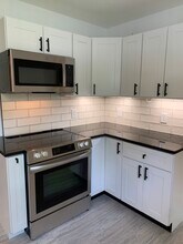1071 Westaire Way in Ann Arbor, MI - Building Photo - Building Photo