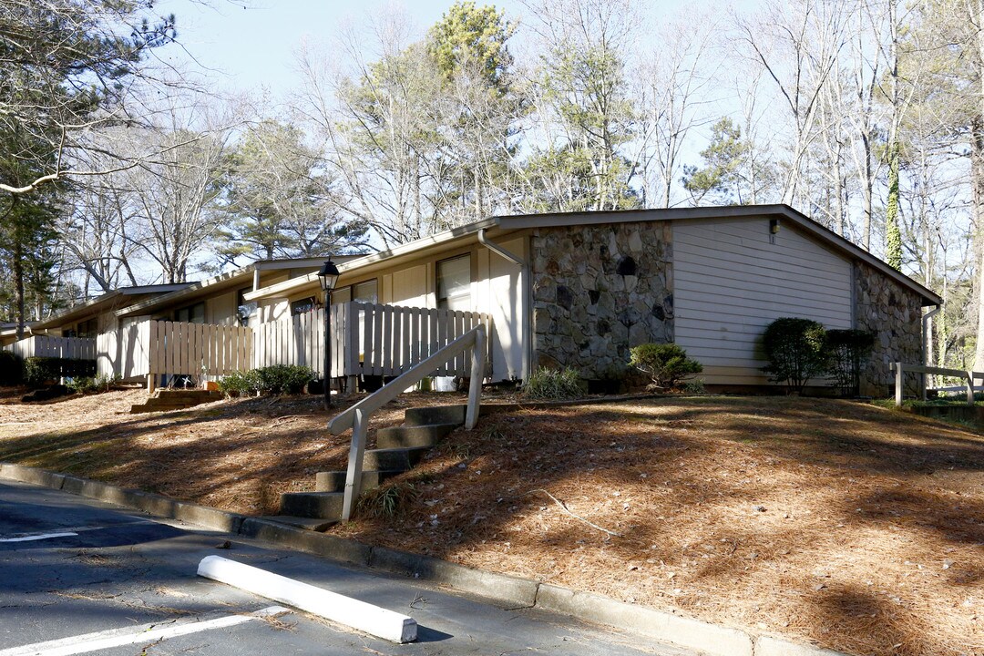 Barrington in Clarkston, GA - Building Photo