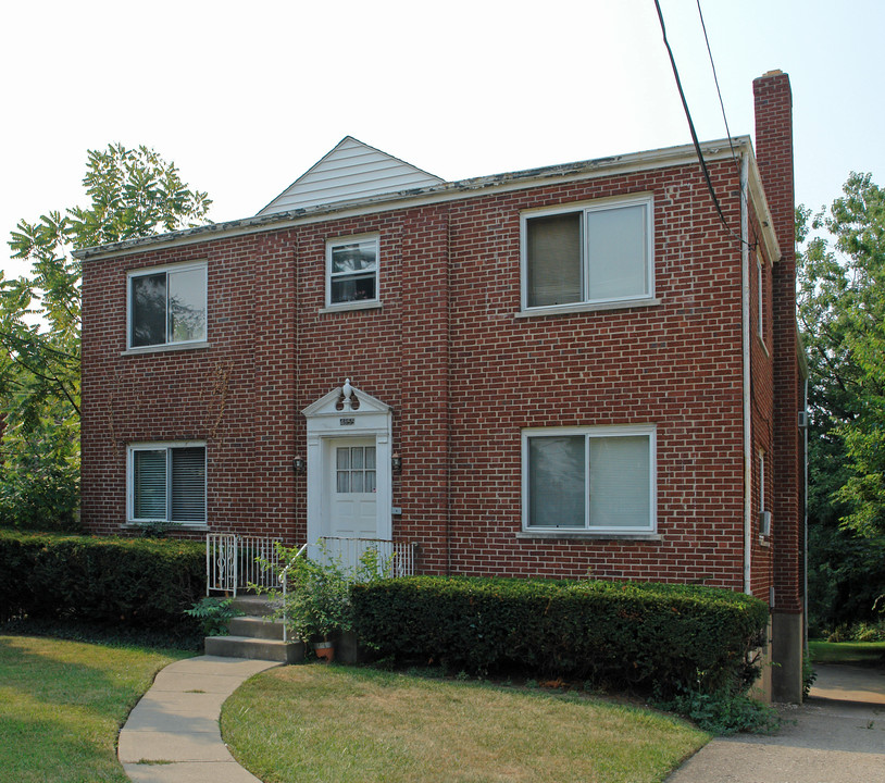 4855 Guerley Rd in Cincinnati, OH - Foto de edificio