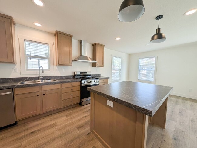 400 Sulphur Bank Dr in Clearlake Oaks, CA - Building Photo - Building Photo