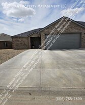 5715 Kemper St in Lubbock, TX - Building Photo