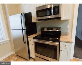 1100 Spruce St in Philadelphia, PA - Building Photo - Building Photo