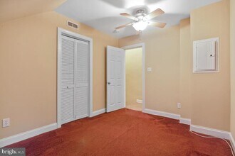 535 Spruce St in Philadelphia, PA - Building Photo - Building Photo