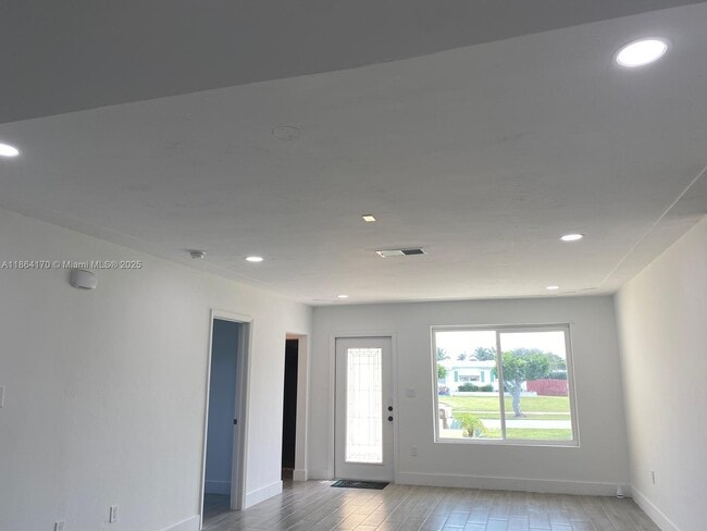 436 Gull Ct in North Palm Beach, FL - Building Photo - Building Photo