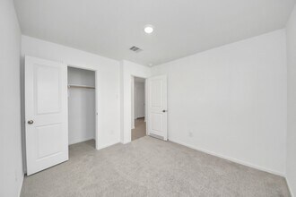 213 Nicholas Rd in Wharton, TX - Building Photo - Building Photo