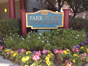 Park Place Apartments in Walnut Creek, CA - Building Photo - Building Photo