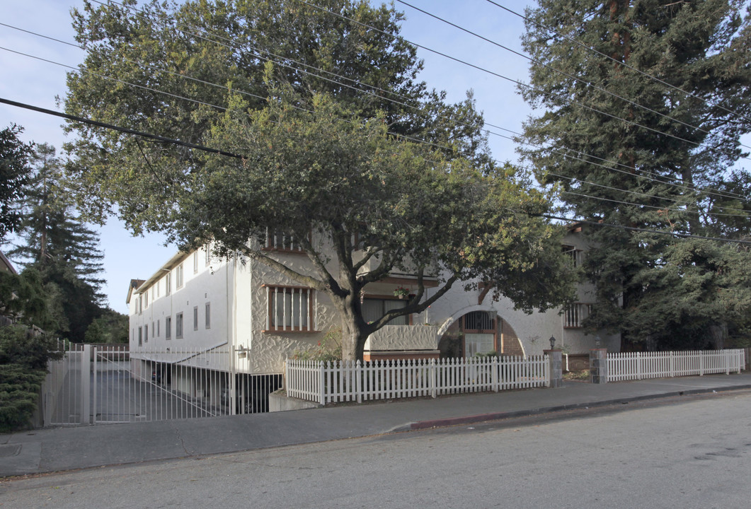 CASADOBC in Menlo Park, CA - Foto de edificio