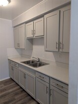 1311 1/2 21st St in Huntsville, TX - Building Photo