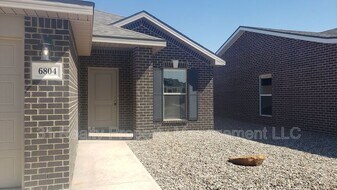 6804 Lonesome Dove Ln in Midland, TX - Building Photo