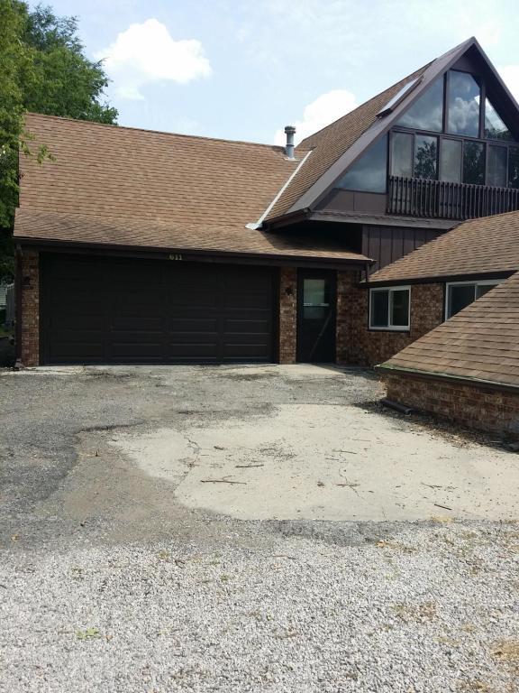 property at 611 N Spruce St