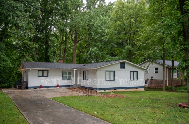 property at 312 Foxcroft Dr